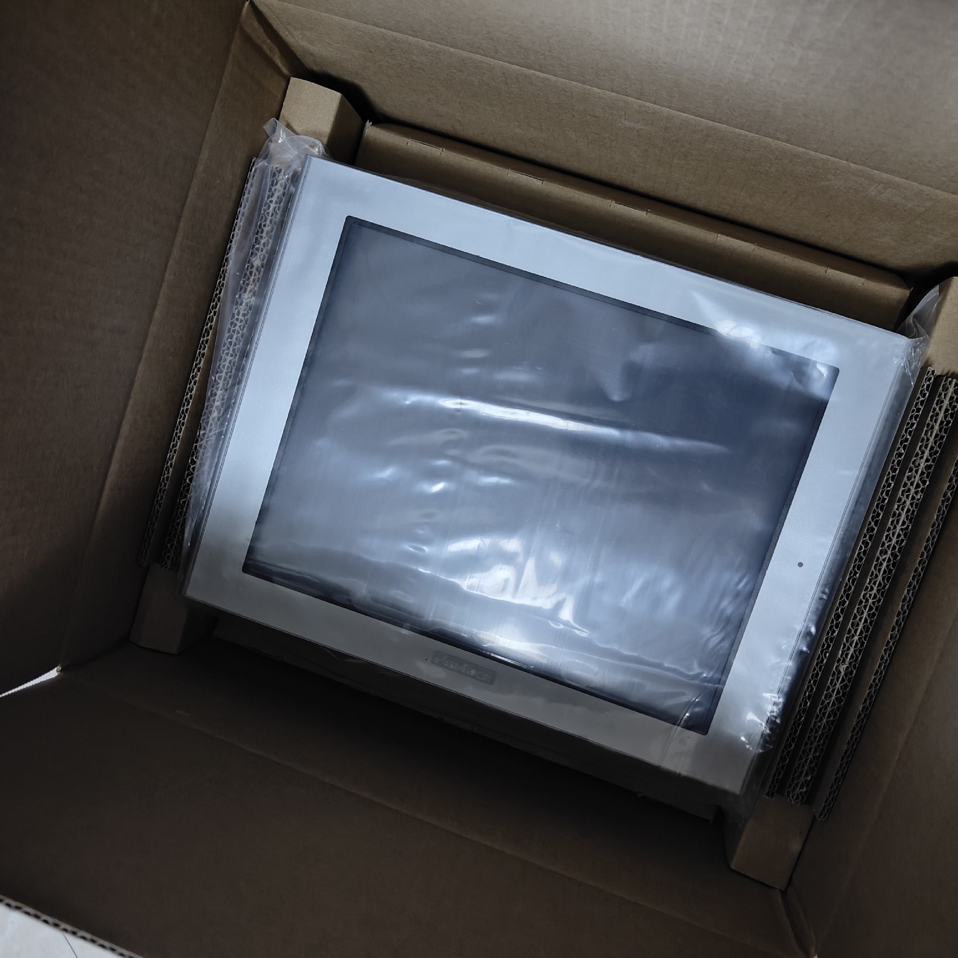 普洛菲斯触摸屏AGP3310H-T1-D24-RED全新现货 质保1年 优质货源