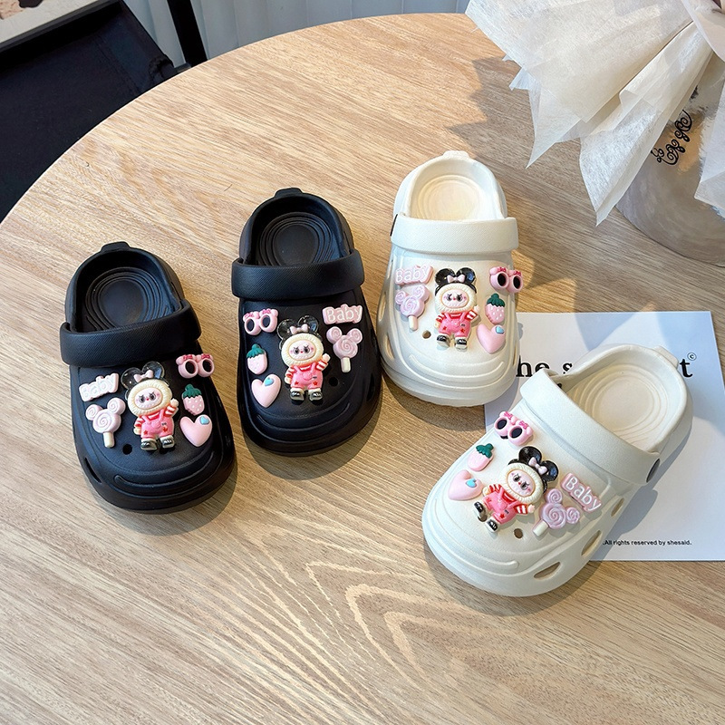 Детские летние тапочки в стиле Crocs, нескользящие мультяшные милые пляжные босоножки, лето 2025 года, закрытый носок