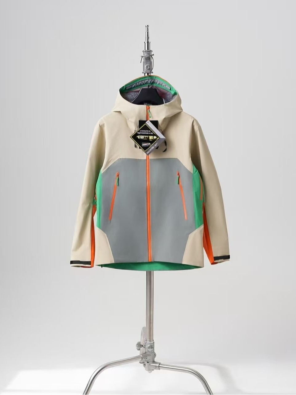 Bird 's Home New South Gabba Songzan Hard Shell Waterproof Vest LOGO