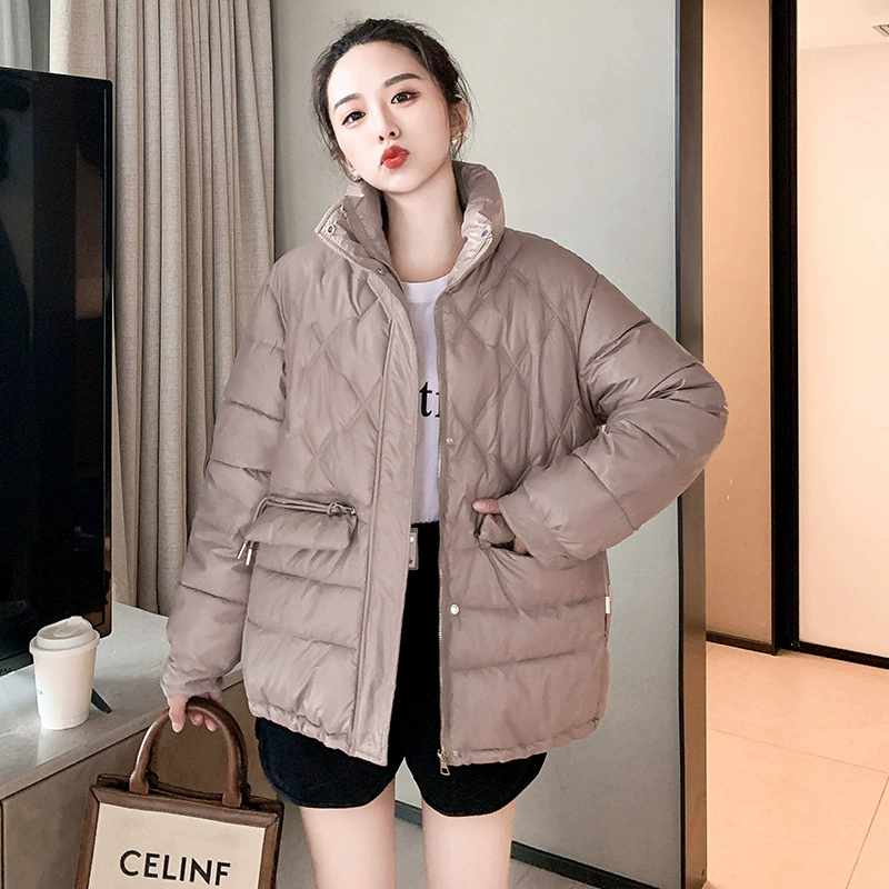 Пуховая хлопковая одежда женская короткая 2022 новая зимняя модная теплая трендовая куртка с хлопковой подкладкой пальто оптом