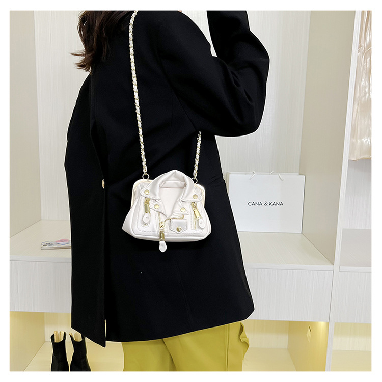 Women's Small Pu Leather Geometric Solid Color Fashion Buckle Crossbody Bag display picture 11