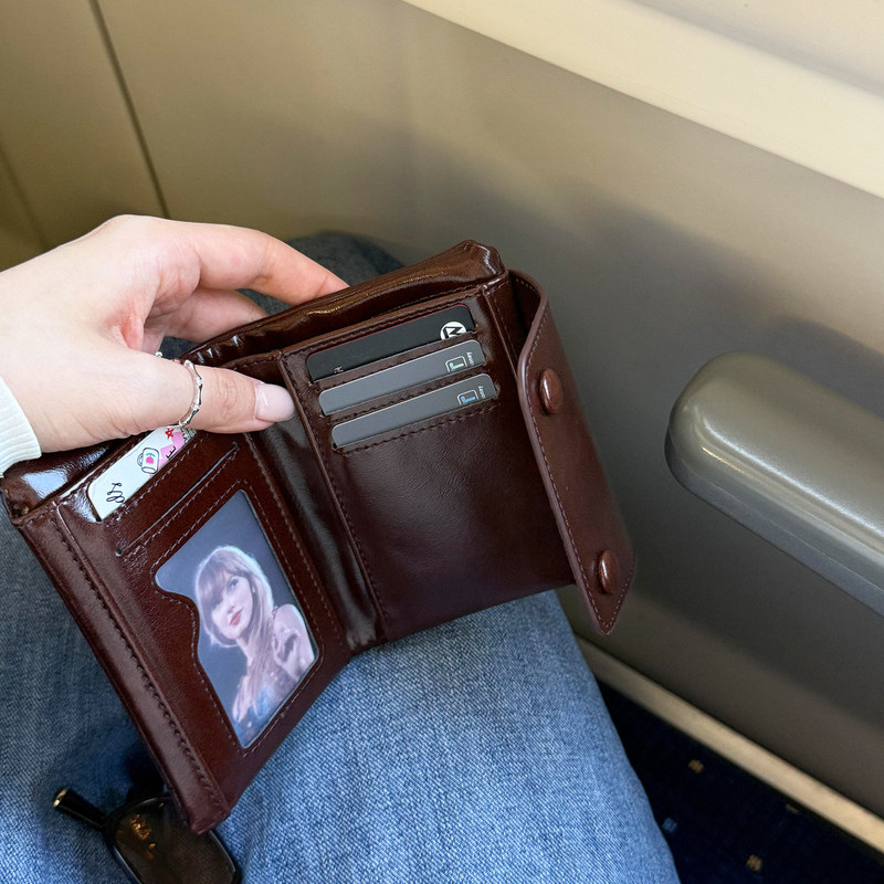 Korean-style ins-inspired niche soft leather small wallet for women, short design with multiple card slots, multifunctional vintage coin purse Korean-style ins-inspired niche soft leather small wallet for women, short design with multiple card slots, multifunctional vintage coin purse