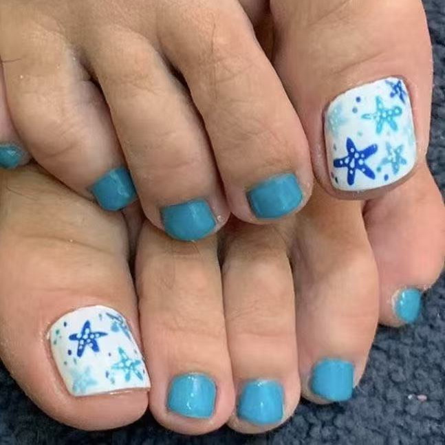 Sky Blue Manicure and Pedicure Wearable Cool and Stylish Girl Fake Nails 24-Piece Box Set Starfish Toenail Manicure
