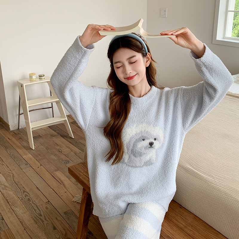 Women's Soft and Comfortable Autumn and Winter Thickened Knitted Cartoon Puppy Cute Sweet Striped Loungewear That Can Be Worn Outside