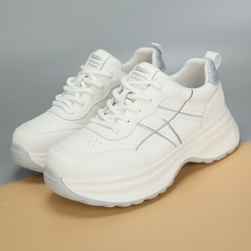 Spring New Large-Size Women's Shoes, Sizes 41 to 43, with Extra Wide Thick Soles, Sporty Casual Dad Shoes, Comfortable Large Single Shoes Spring New Large-Size Women's Shoes, Sizes 41 to 43, with Extra Wide Thick Soles, Sporty Casual Dad Shoes, Comfortable Large Single Shoes