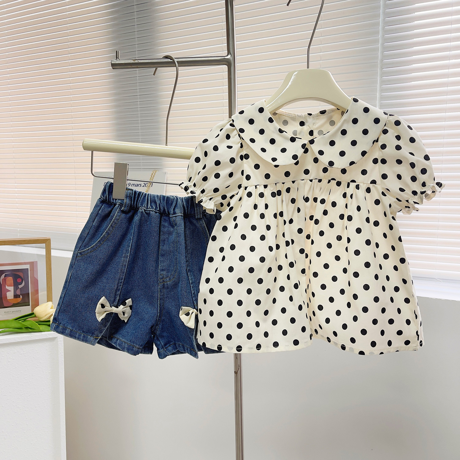 Mädchen Set Mit Polka Dot Bluse Und Jeansshorts Mit Schleife_voghion.com