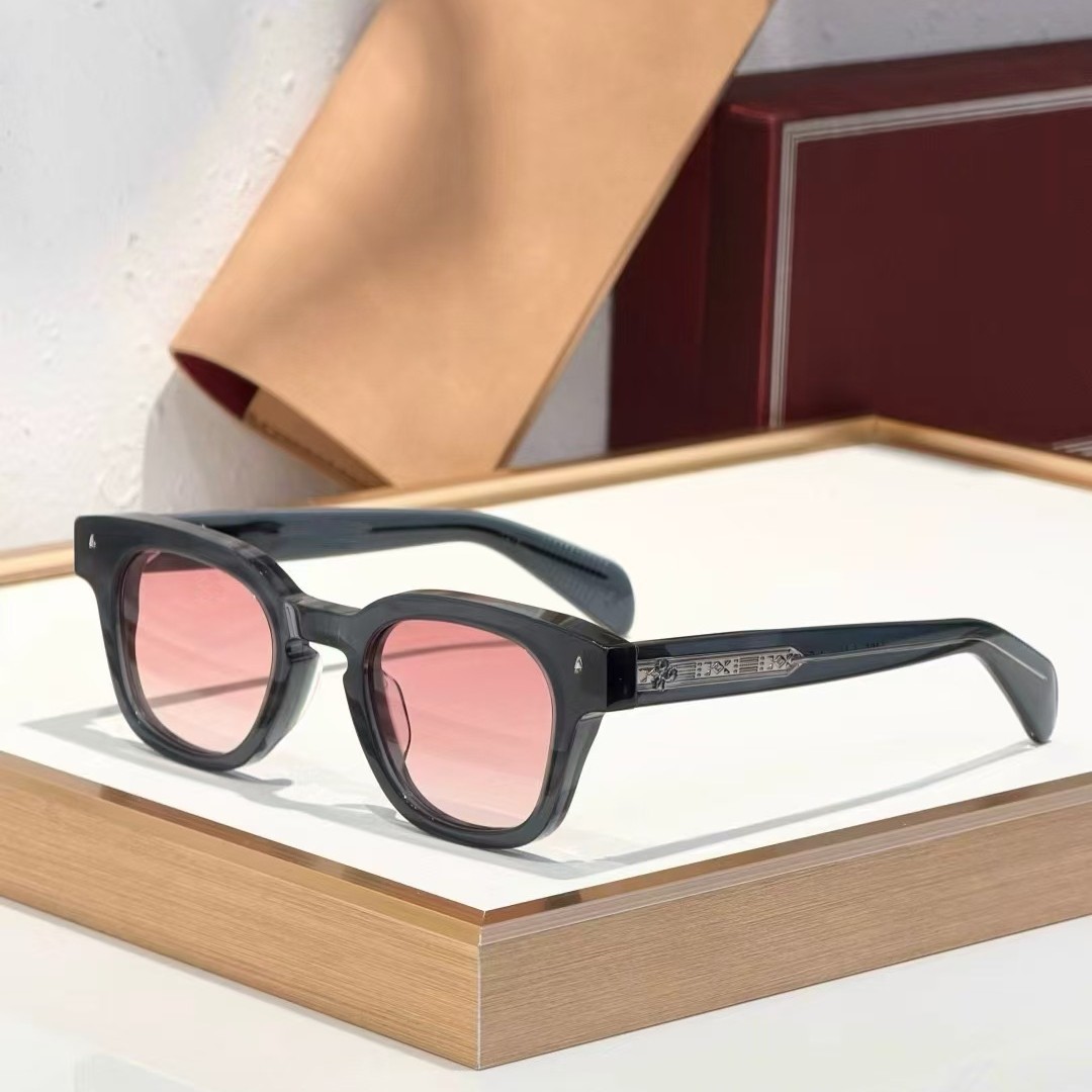 fashionable retro quality travel sunglasses