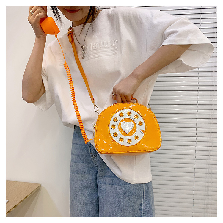 Medium Pu Leather Fashion Shoulder Bags display picture 26