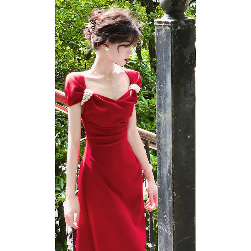 New style dress usual engagement dress dress red 2024 bride toast wedding summer high-class return door