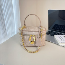 羳2025¿͹ϻӰٴeбСͰ朗lrŮ