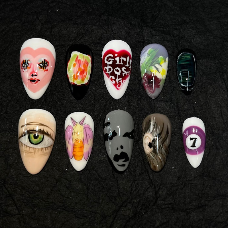 Dark Graffiti Painted Niche Aesthetic Sweet and Cool Sexy Wearing Nails Halloween Art Nail Patch Atmosphere