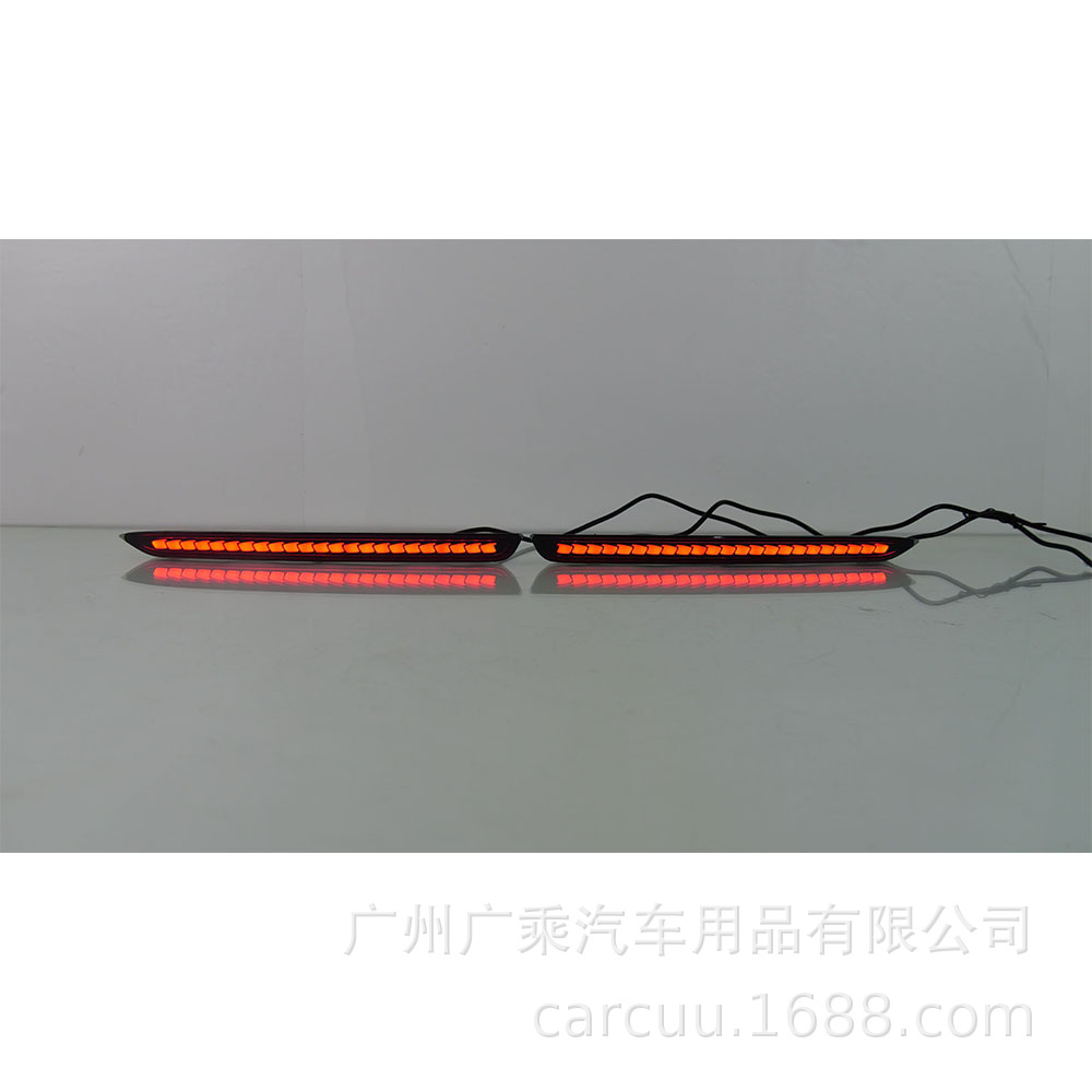 Aplicable a Cadillac CT5 Lámpara de barra trasera Lámpara de freno trasera Lámpara de advertencia de freno de barra trasera