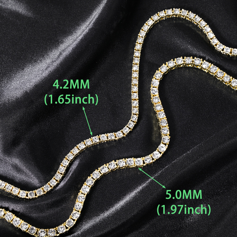 Collana tennis uomo con pendente geometrico e strass_voghion.com