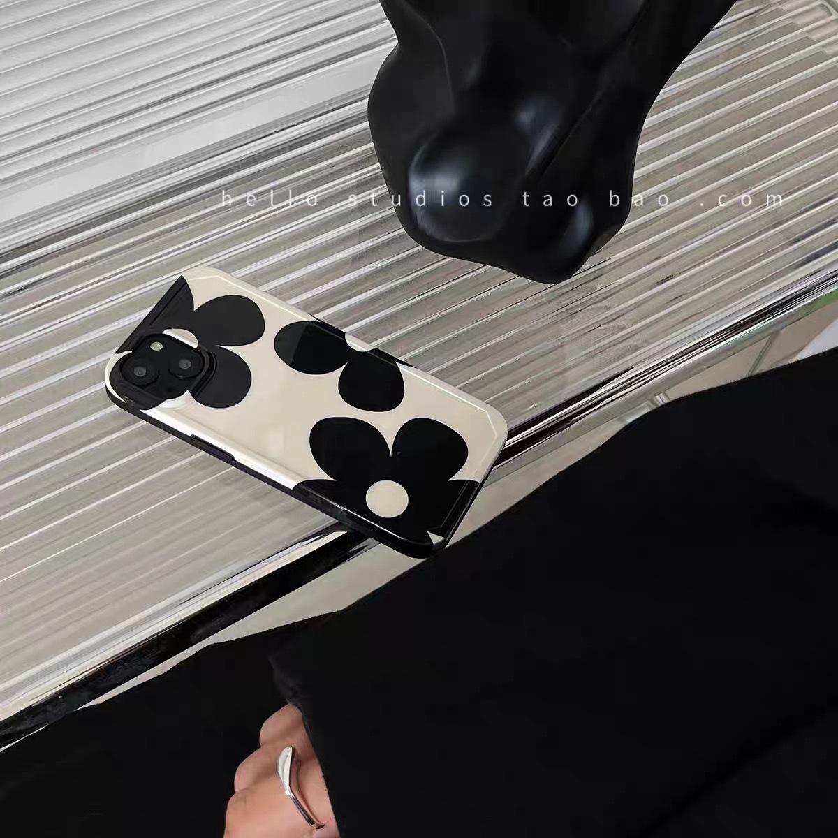 Instagram black white flower minimalist suitable for iPhone 13, promax phone case, Apple 12, Japan and South Korea 14,_voghion.com