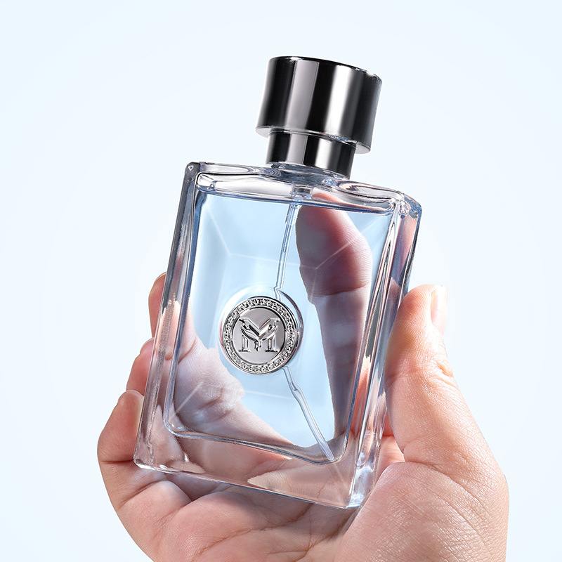 같은 이름의 남성 향수