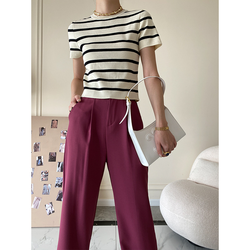 Sinan Gentle Outwear All-match Short Black and White Short-sleeved Sweater Design Sense Niche SN1239