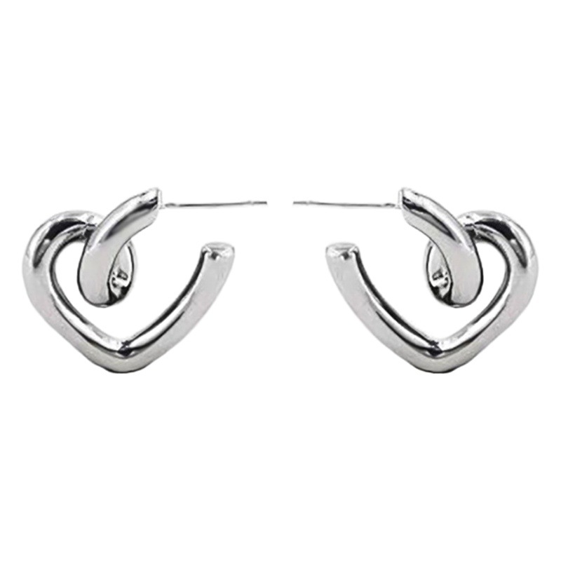 High-End Heart-Shaped Mosquito Coil Clip-On Earrings for Women Without Pierced Ears, Minimalist Style, Gold Niche Design, Silver Color