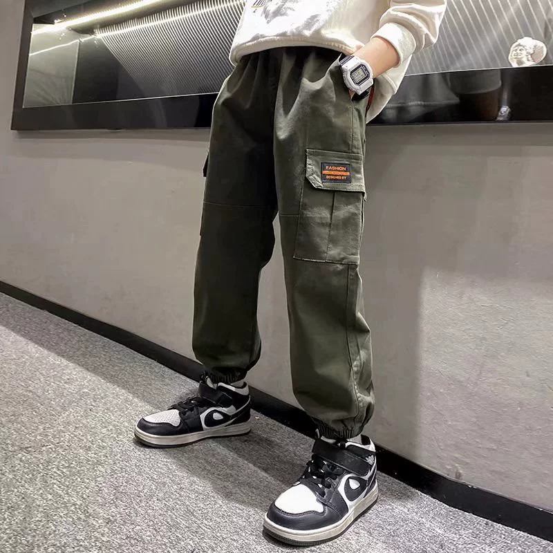 Брюки для мальчиков Весенние и осенние 2024 новые весенние детские комбинезоны брюки для мальчиков корейские брюки брюки для мальчиков повседневные брюки
