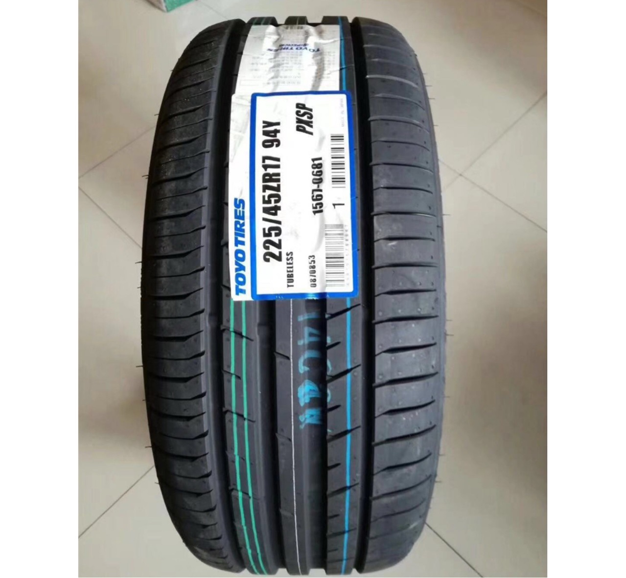 Toyo Tires 225/45R17 255/40R17 215/50R18 Are Suitable for Mercedes-Benz W203