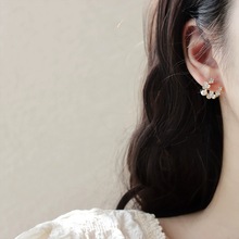 温柔气质法式设计感新款珍珠花朵小巧精致日韩仙女风耳钉耳饰