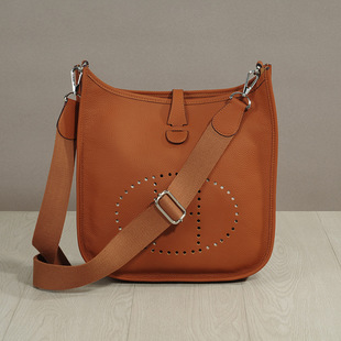 �߶��� ��Ƥ��ܽ��evelyne mini����17/29TOGO�^��ţƤ�μ�б���