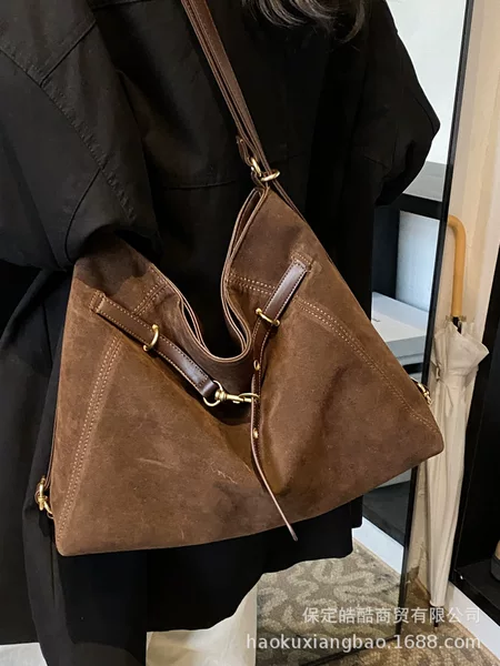 Retro Trendy Easiest for Match Tote Bag Women's Autumn and Winter New Work Commuting Large Capacity Backpack 2024 Casual Women's Bag