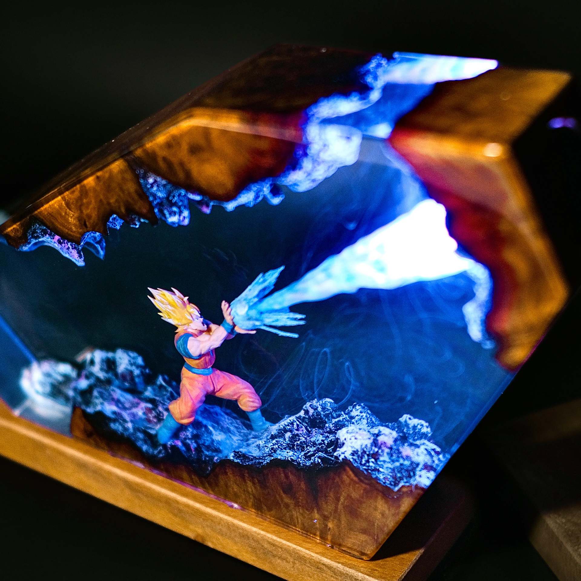 Transfronterizo Etsy venta caliente Saiyan Goku decoración de lámpara de resina epoxi para el regalo del Día del Padre para papá