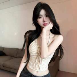 杏色碎花系带无袖吊带背心女夏季款修身显瘦外穿美背短款上衣