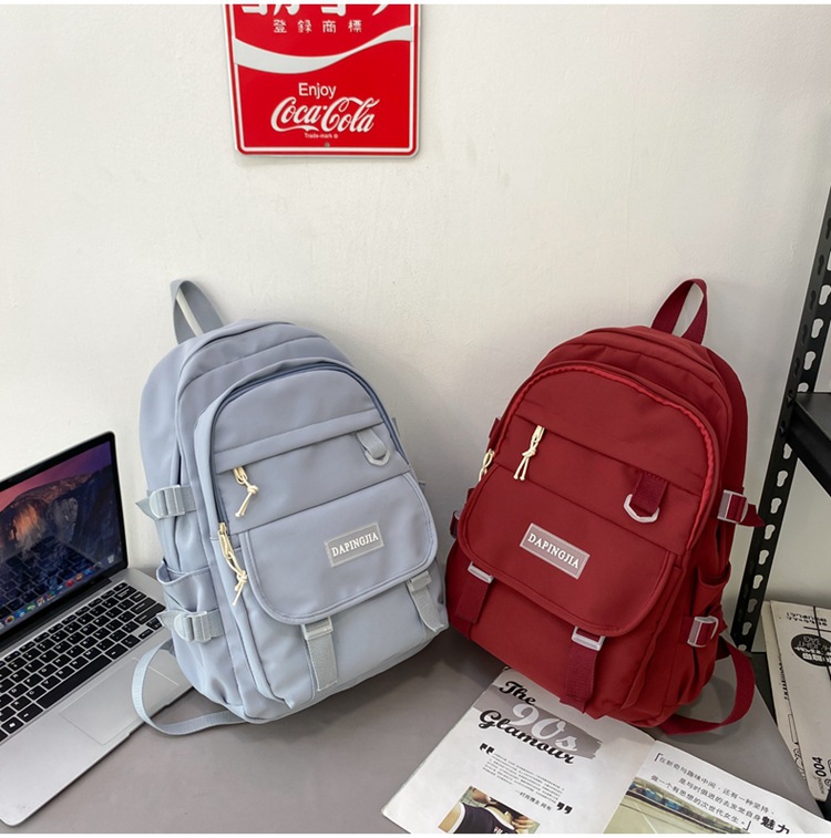 2021 Winter New Simple Solid Color Large Capacity Campus Backpack display picture 5