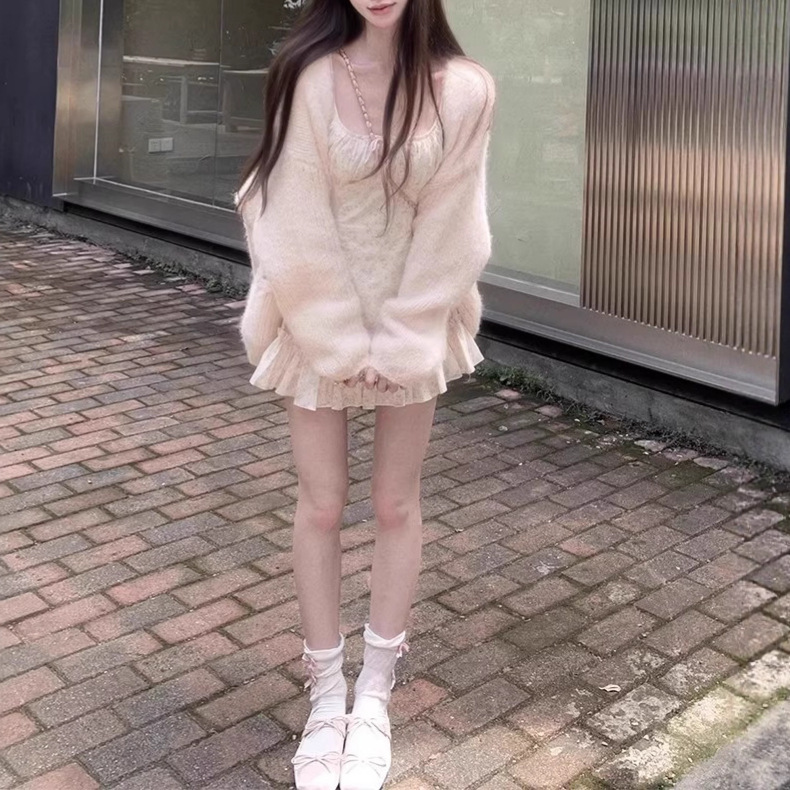 Romantic Sweet Girl Pure Lust Style Light Pink V-Neck Knitted Cardigan for Women 2025 New Autumn and Winter Loose Sweater Jacket