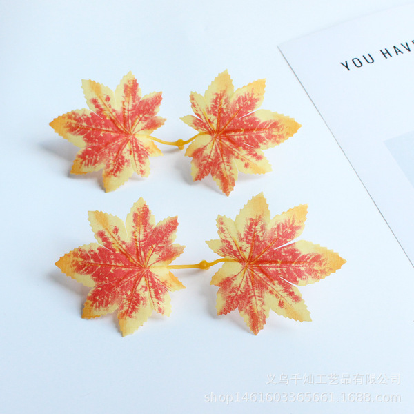 Realistic maple leaf