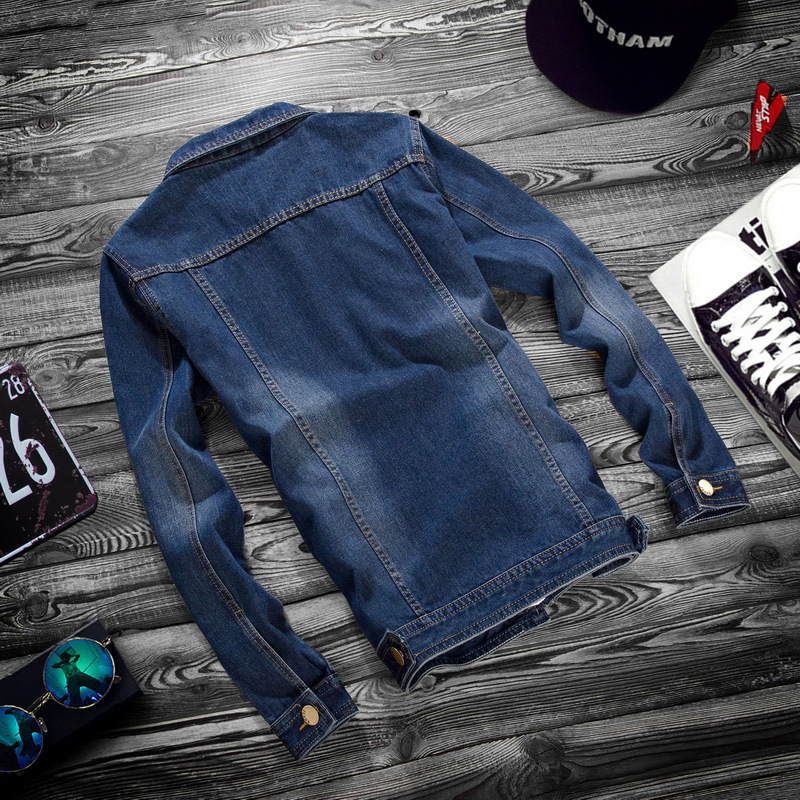 Fashionable denim jacket