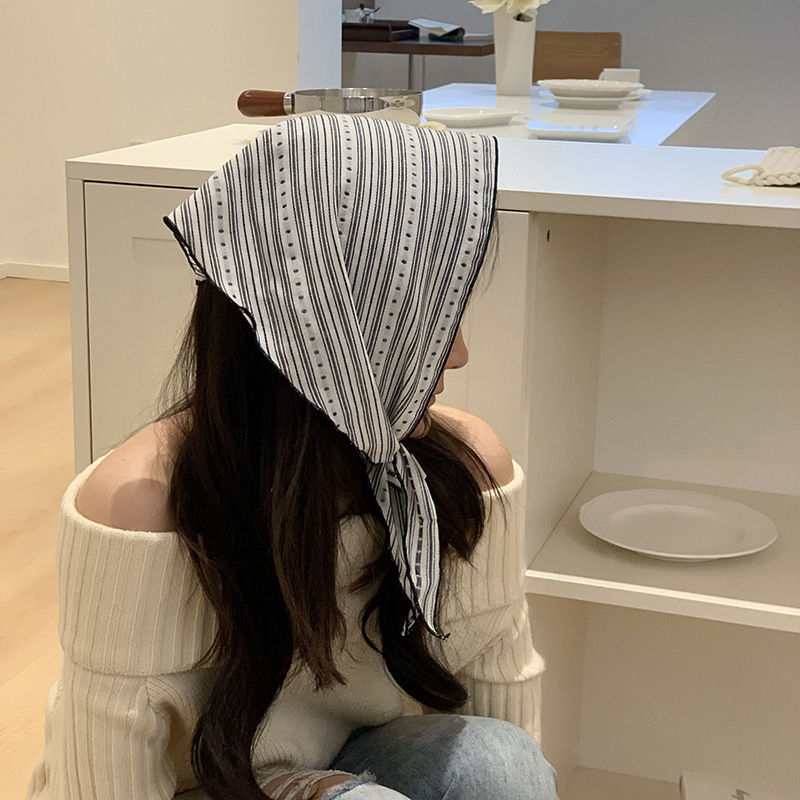 Toallas triangulares bufandas de seda cuello nicho femenino alto nivel multifacé turbante estilo pastoral correa de pelo bufandas de seda correa de pelo