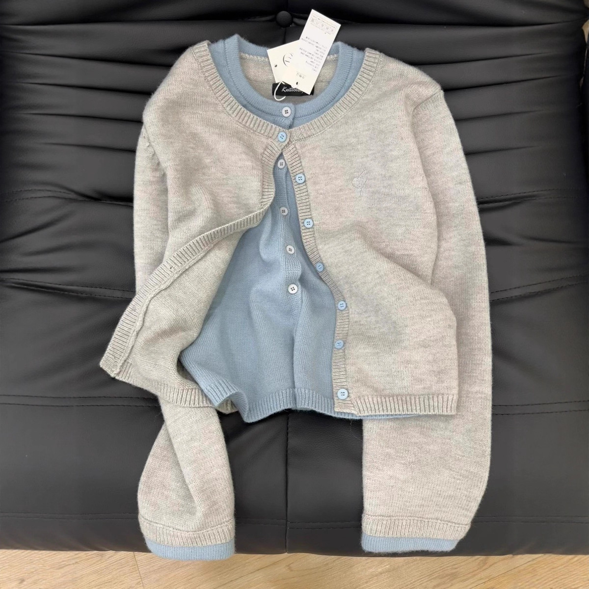 显瘦假两件针织毛衣外套女2025秋冬新款灰色高级感拼接开衫上衣潮