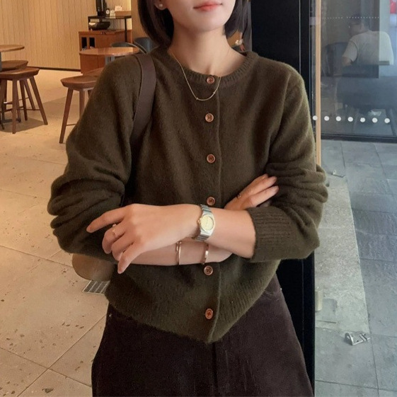 ju white~olive green knitted cardigan for women! Autumn and winter soft and versatile round-neck casual sweater jacket ju white~olive green knitted cardigan for women! Autumn and winter soft and versatile round-neck casual sweater jacket