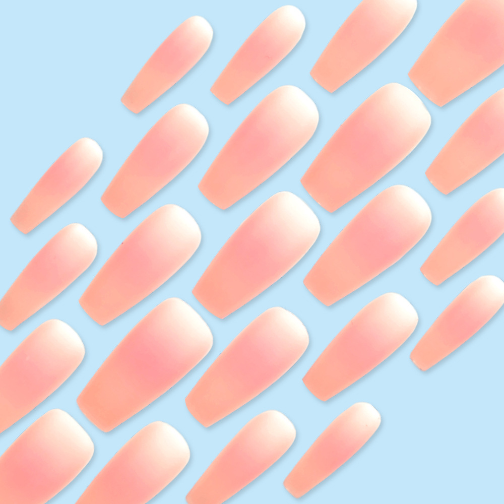 Polvo de melocotón de gradiente mate blanqueamiento de uñas 24 piezas de primavera y verano dulce uñas falsas, puro deseo de manicure al por mayor
