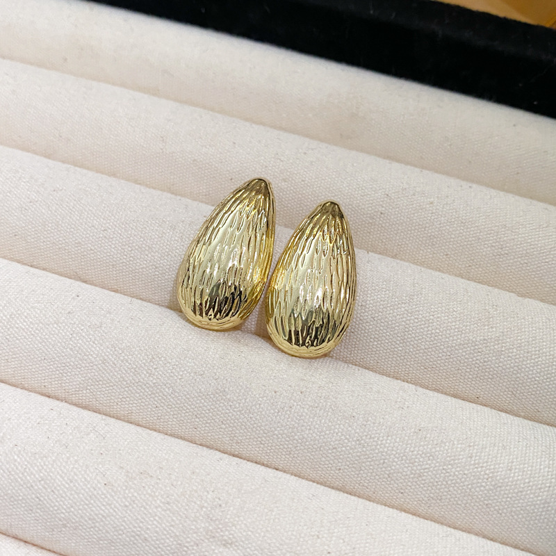 1 Pair Simple Style Commute Water Droplets Plating Alloy Gold Plated Ear Studs display picture 4