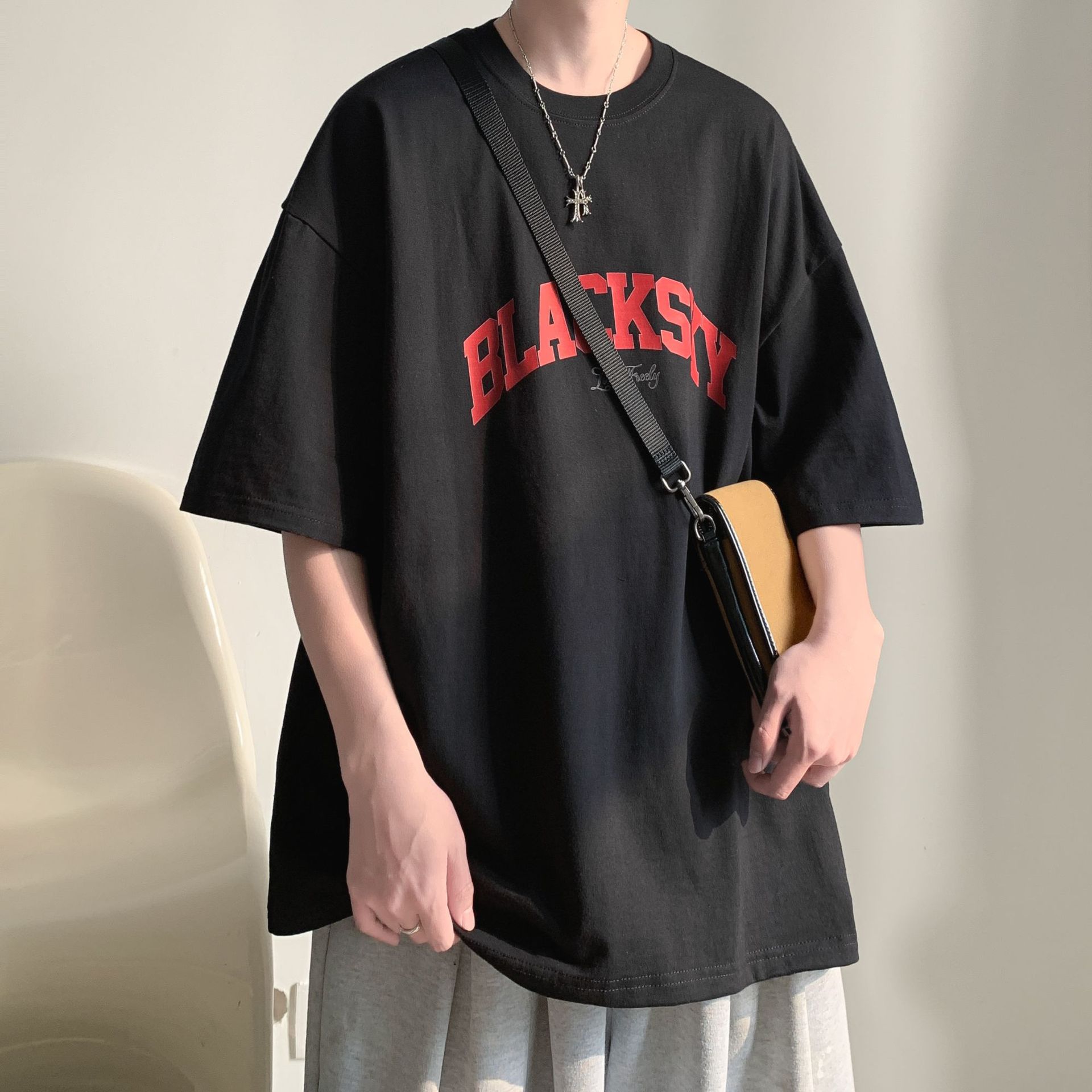 T-shirt in cotone per ragazzi e adolescenti stile retro ampio_voghion.com