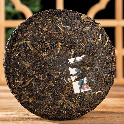 Pu'er Tea Double Cake Gift Box - Yunnan Pu'er Raw and Ripe Tea, Ban Zhang Ripe Tea with Aged Aroma and Raw Tea, High-End Tea Gift