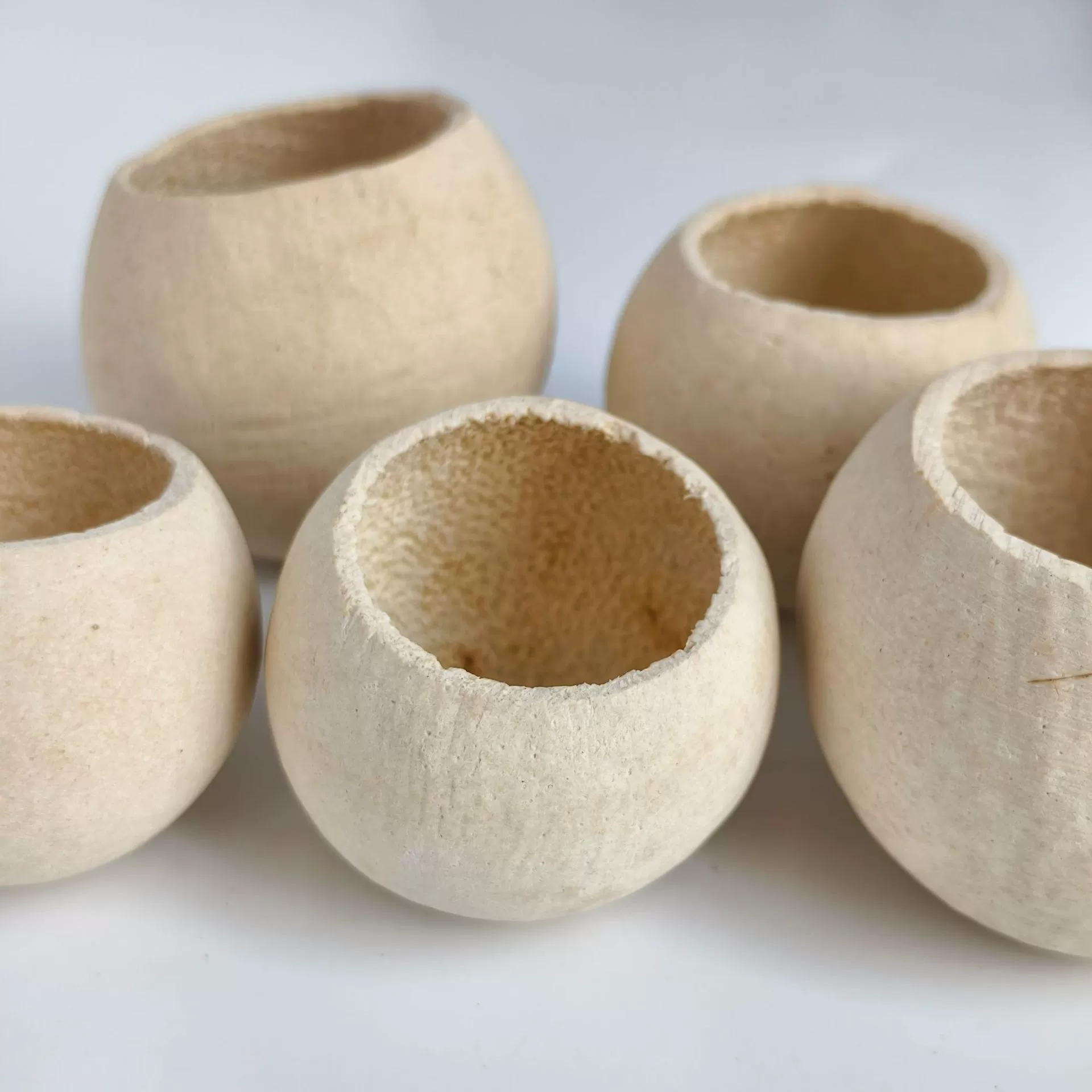 Настроить | Рождественские декоративные элементы в виде колокольчика из натурального дерева, оранжевого цвета, в форме полусферы, для трансграничной торговли.