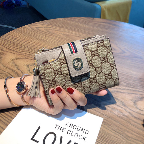 Wallet Women's Short 2024 New Simple Folding Large Capacity Card Holder Tassel Wallet Versatile Multifunctional Coin Clip Trendy