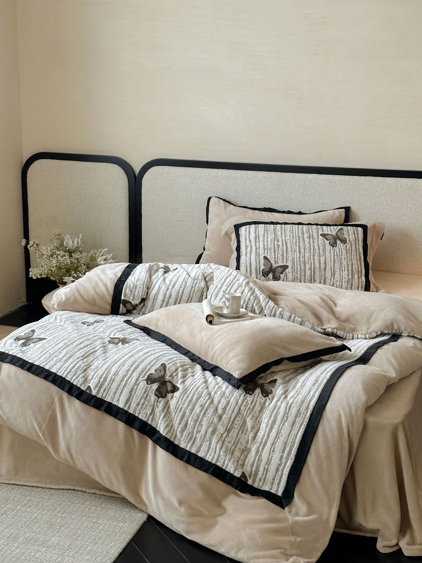 Conjunto de roupa de cama vintage estilo francês veludo_voghion.com