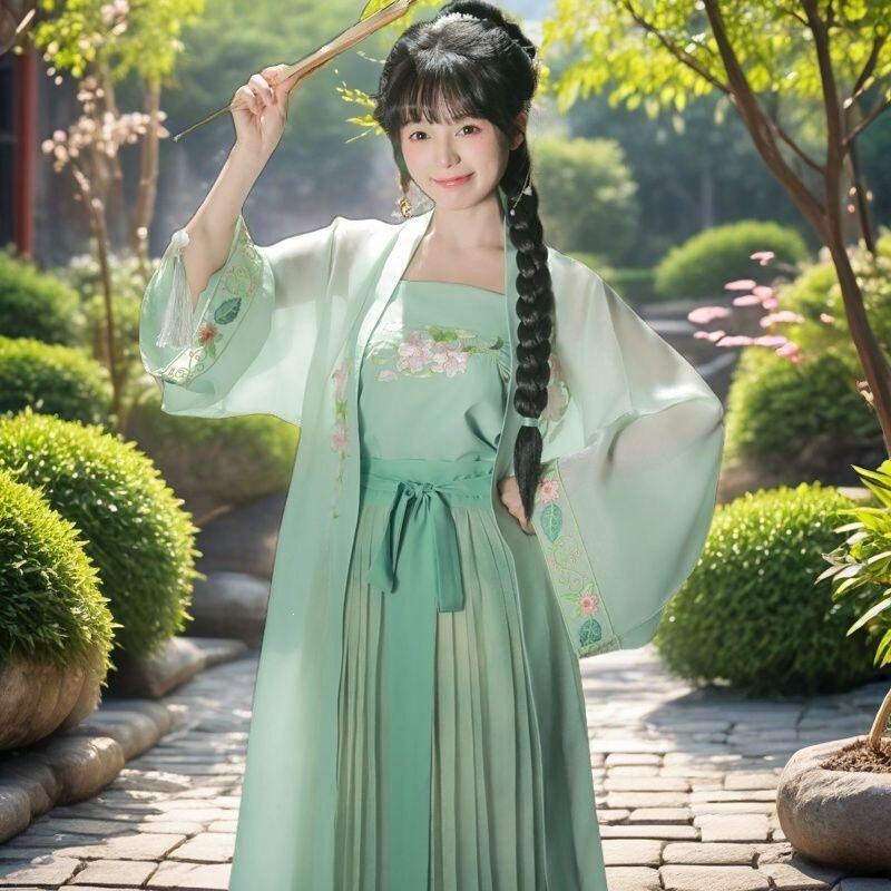 Traditional Chinese style adult Hanfu set, Tang and Song dynasty designs, suitable for daily wear, spring and summer, with delicate embroidery Traditional Chinese style adult Hanfu set, Tang and Song dynasty designs, suitable for daily wear, spring and summer, with delicate embroidery