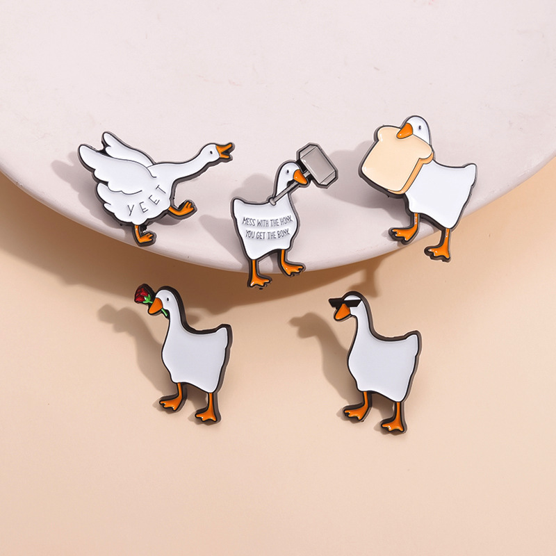 Cute creative cartoon brooch