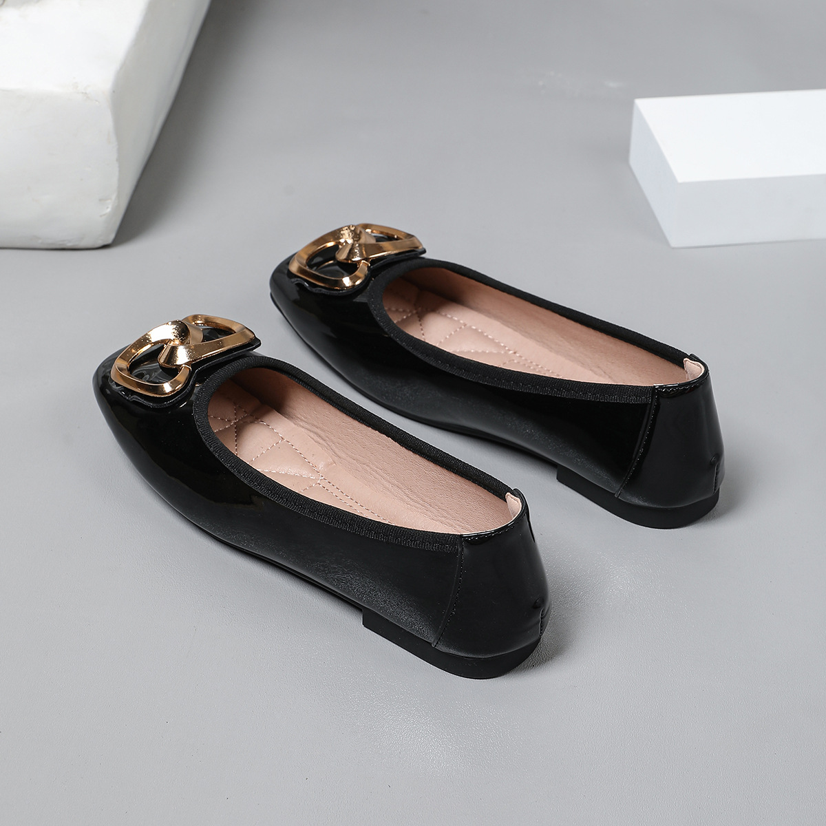 Cross-border Women's Ballet Flats 2026 New Model, Shallow Soft-soled Flat Square-toed Versatile Large-size Loafers_vogvips.com