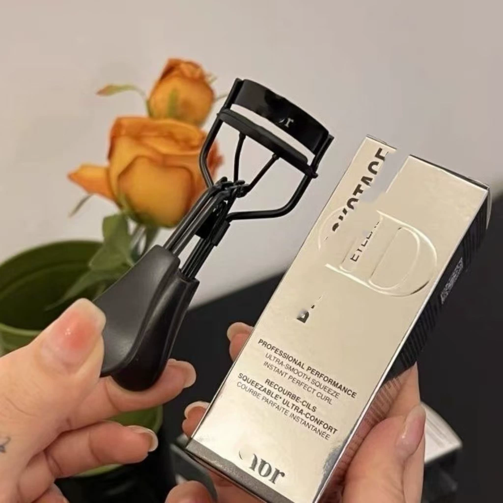 Handheld eyelash curler, styling, long-term effect