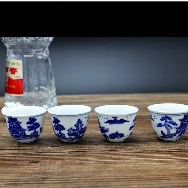 景德镇青花瓷中式仿古酒具烈酒盅多功能家用白酒杯舞蹈道具10个