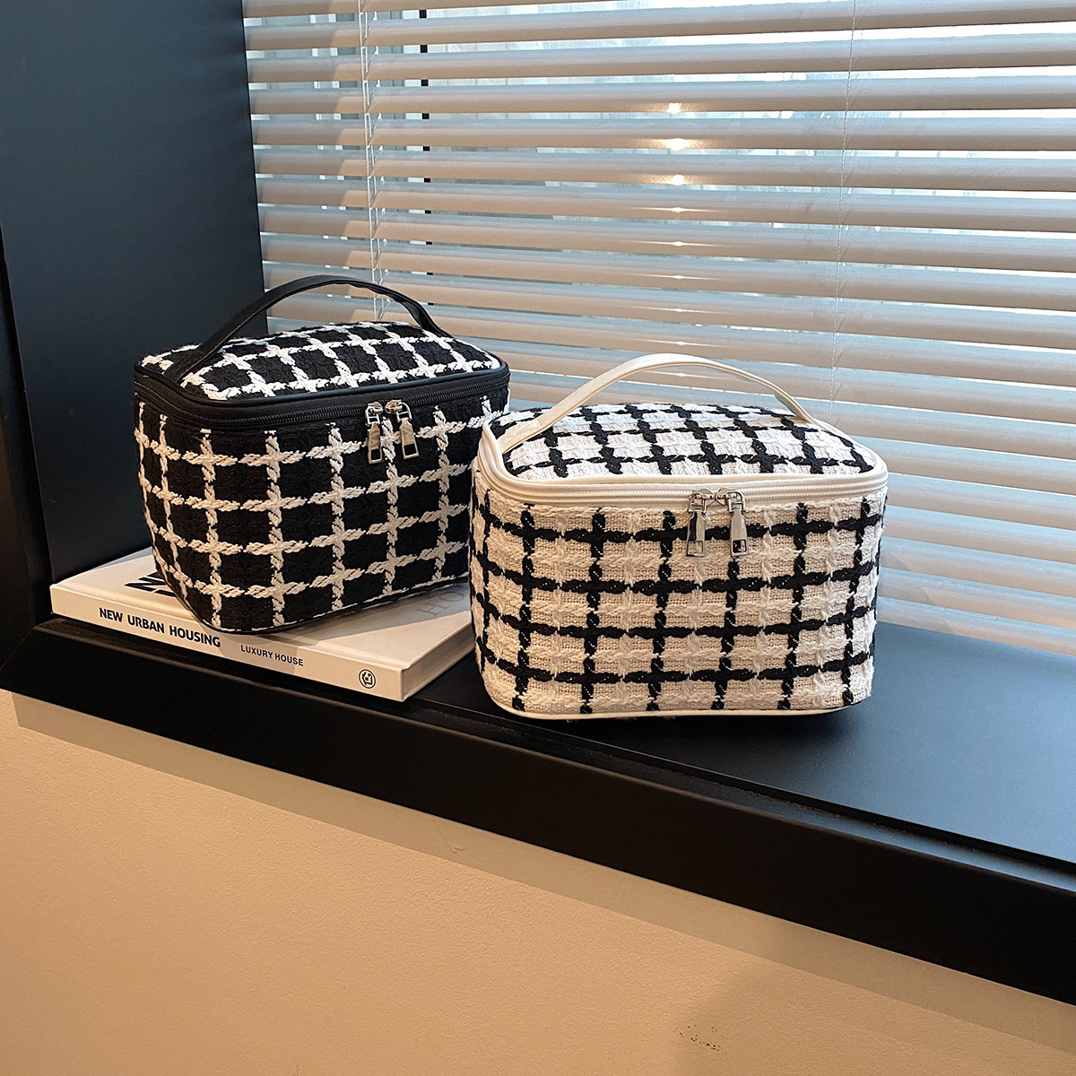 Neceser de Lana a Cuadros de Gran Capacidad - Estilo Coreano, para Maquillaje y Aseo