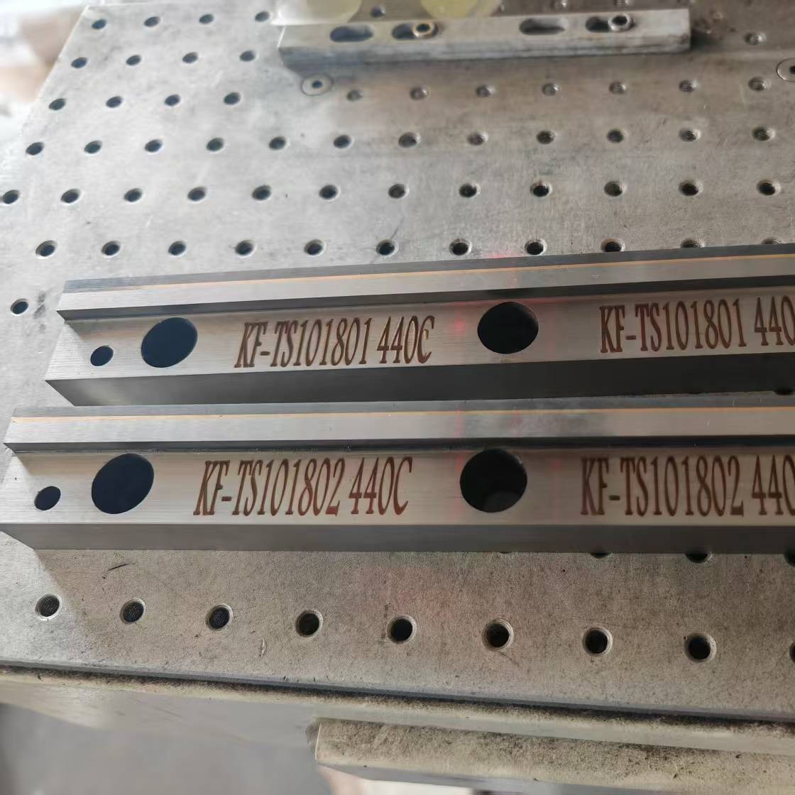 ����ֱ��������������Ƭ440C����ֺ����ٸ���Ͻ�����