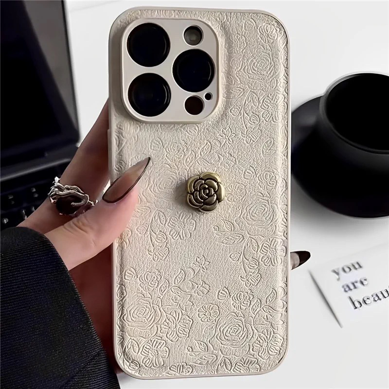 Camelia en tres dimensiones-blanco relieve pequeño floral ty